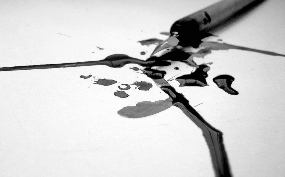 Bana mânend bir divâne sûret bağlamaz gûyâ - Fuzûlî Beyit